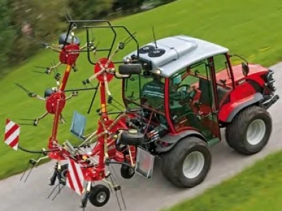 Traktor Antonio Carraro TTR 4400 HST