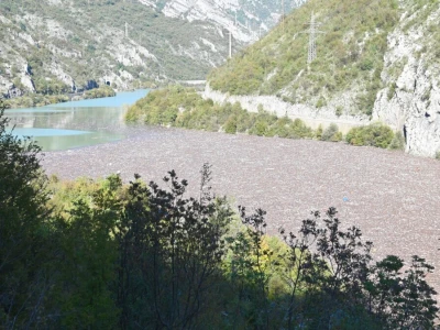 Uništena riblja farmu u poplavljenom području Jablanice