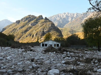 Uništena riblja farmu u poplavljenom području Jablanice