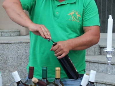 Vinski trg u Derventi