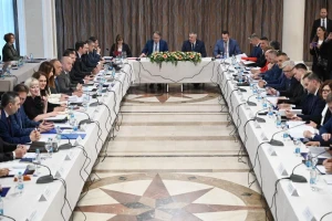 Vlade FBiH i RS dogovorile: Trajno zabraniti izvoz oblovine