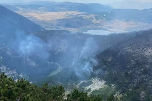 Kiša ugasila požar na Čvrsnici, ali ne i u kanjonu Neretve