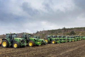 John Deere predstavio inovacije i najavio poboljšanja na traktorima četiri serije