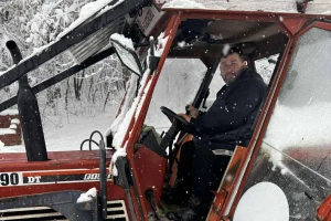 Kako je traktorista Ibro postao najpoželjniji komšija: "Računaj na nas i krvi ako zatreba"