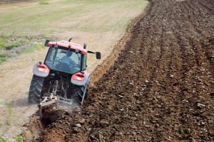 Proljetna sjetva u RS na 170.000 hektara, očekuju se prinosi kukuruza do sedam t/ha