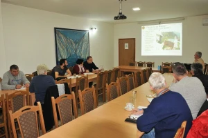U Višegradu održano prvo od deset predavanja za buduće pčelare