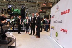 Proizvođači traktora udružuju snage - DataConnect postaje novi standard industrije?