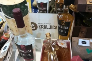 Sabina Krivdić eksperimentisala sa malinama, a danas proizvodi likere i rakije od sastojaka sa domaćeg podneblja