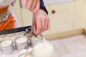 Kad svijeća gori "veselo": Svjetlosna tradicija koja i dalje tinja