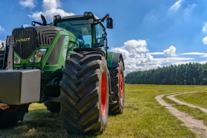 Ljubav je to: 18-godišnjak ukrao Fendt vrijedan 320.000 eura - šta ga čeka?