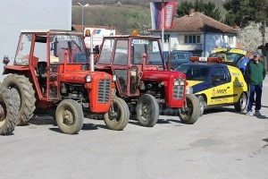 Osvjetlaj obraz, domaćine! Označi traktor!