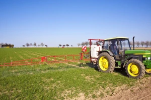 Porezna olakšica od 2.500 eura za francuske farmere koji neće koristiti glifosat