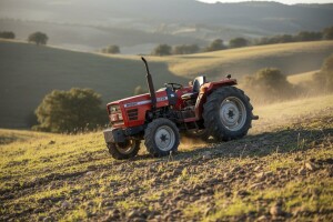 Traktor Hittner Ecotrac 21