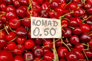 Jedna trešnja pola marke, a nije zbog krize?